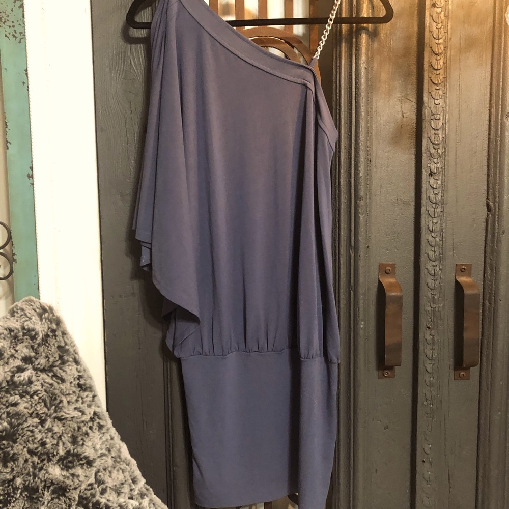 Fun and sexy Venus fitted dress, size small. NWOT